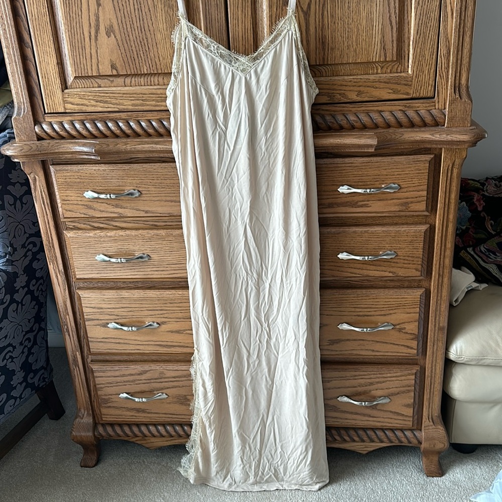 Boutique night gown/ slip